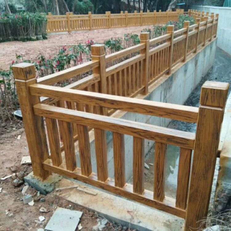 ��ľ����